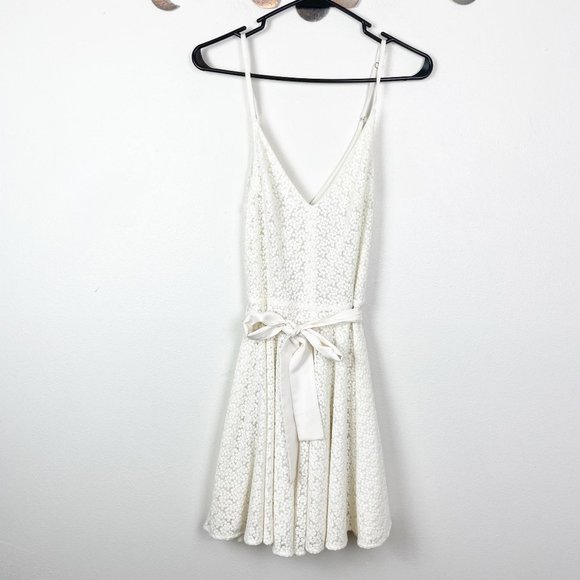 Amanda Uprichard White Floral Lace Tie Waist Dress - Picture 2 of 9